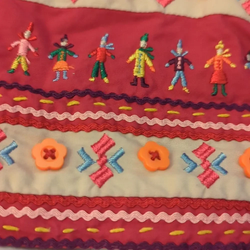 Baby‎ Gap Y2K pink embroidered skirt size 2 boho